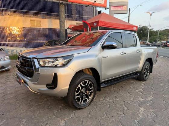 TOYOTA HILUX 2.7 VVT-i FLEX CD SR 4X2 AUTOMÁTICO